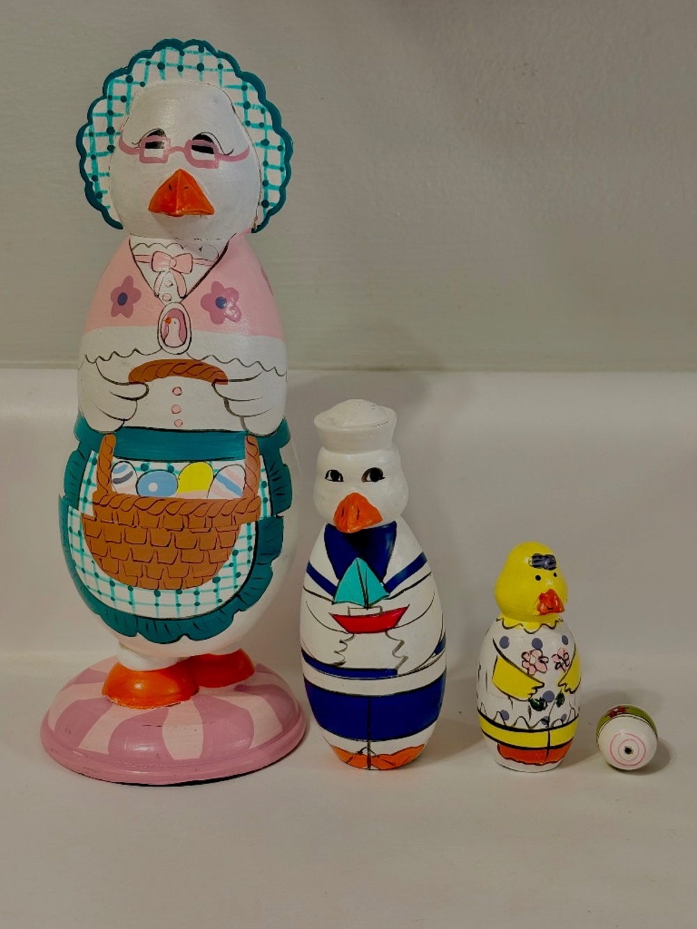 Vintage Nesting Dolls Chickens Hen Handpainted Wooden Cottage Grandma Retro